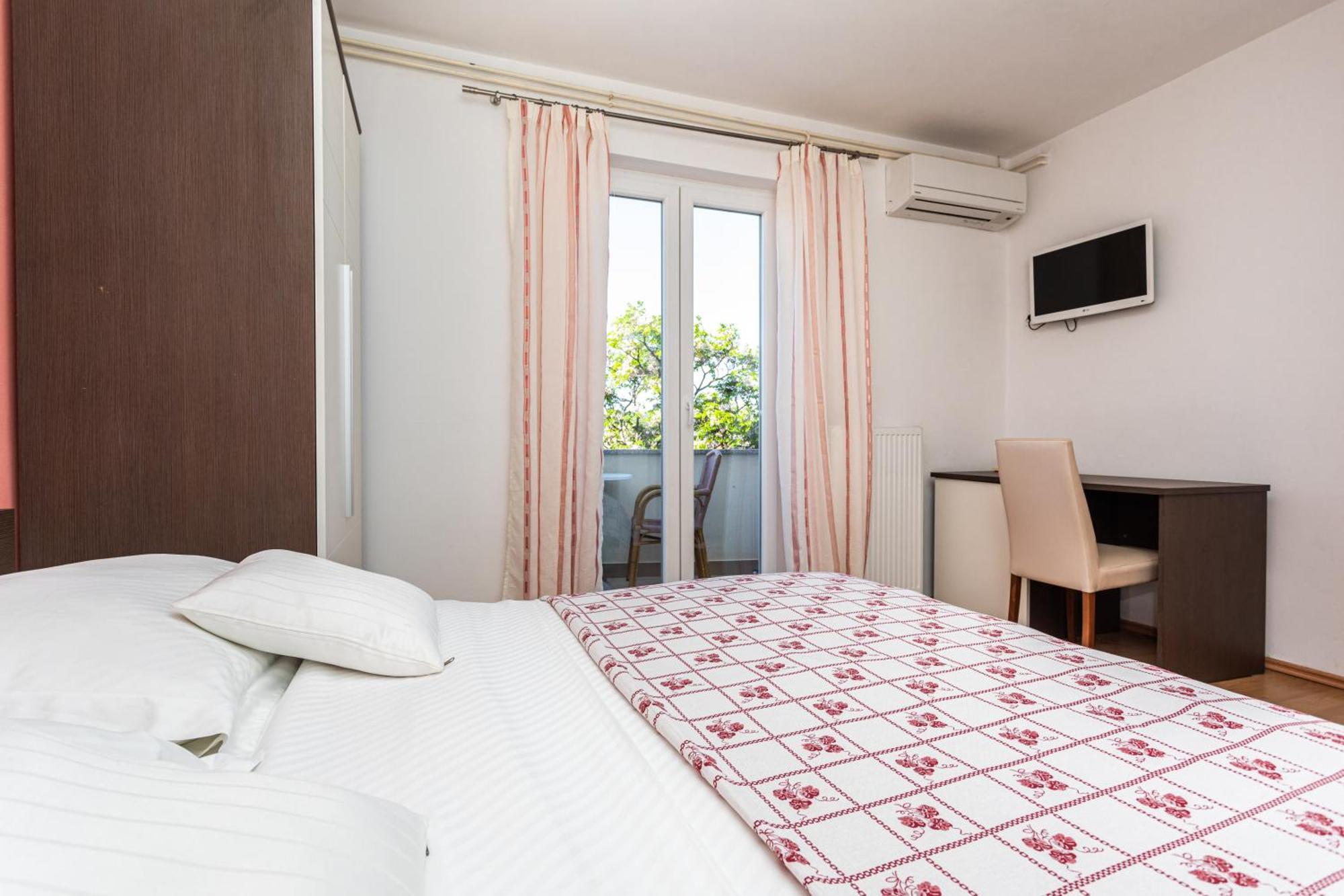 B&B Villa Ana Krk Town Habitación foto