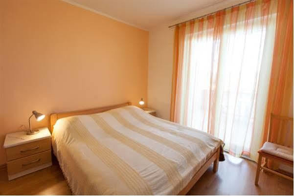B&B Villa Ana Krk Town Exterior foto