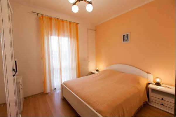 B&B Villa Ana Krk Town Exterior foto